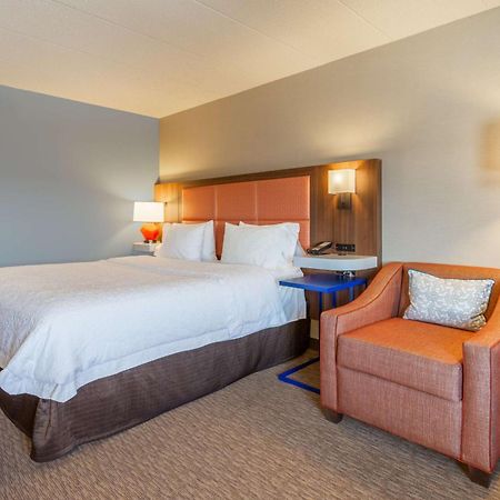 Hampton Inn Madison East Towne Mall Area Экстерьер фото