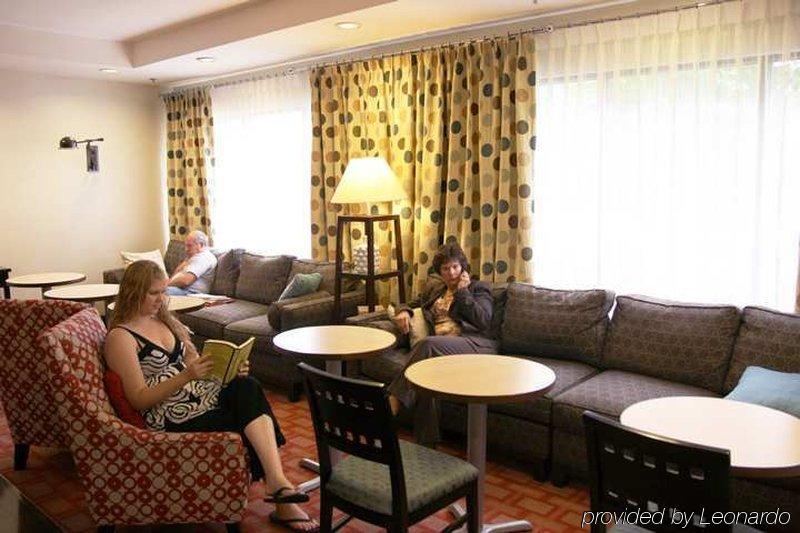 Hampton Inn Madison East Towne Mall Area Интерьер фото
