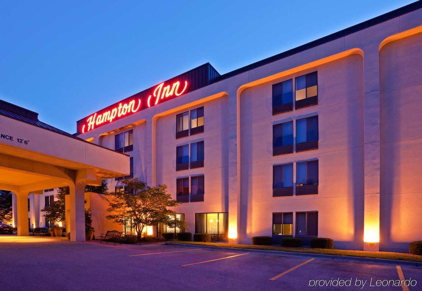 Hampton Inn Madison East Towne Mall Area Экстерьер фото