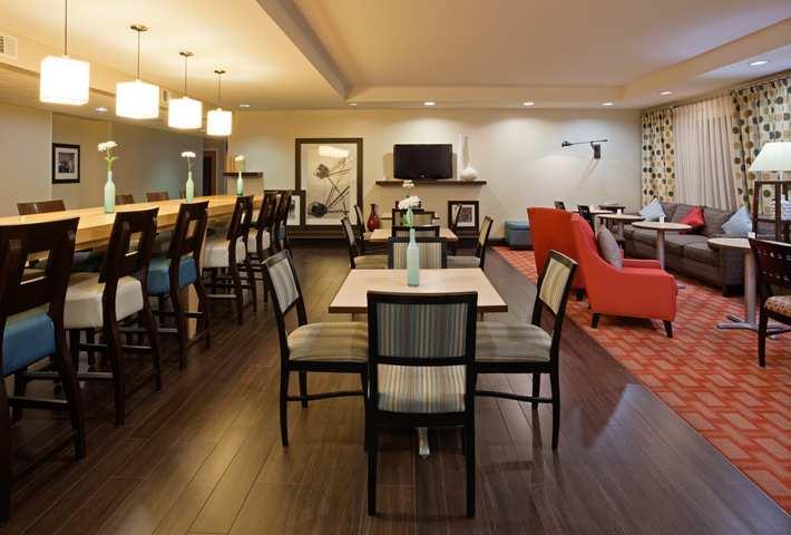 Hampton Inn Madison East Towne Mall Area Ресторан фото